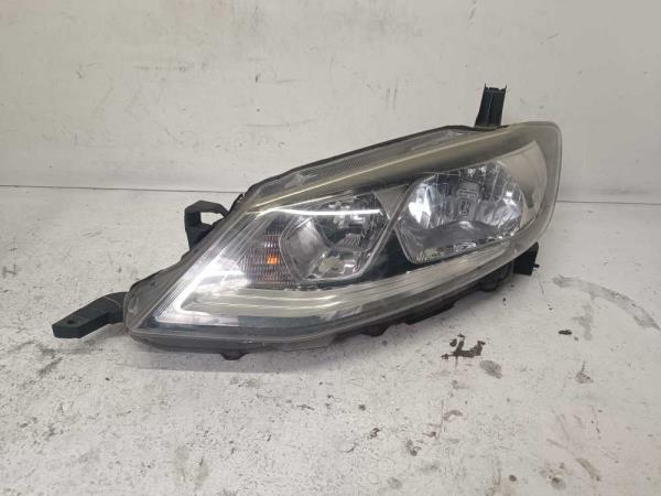 PHARE GAUCHE NISSAN - Vue 1